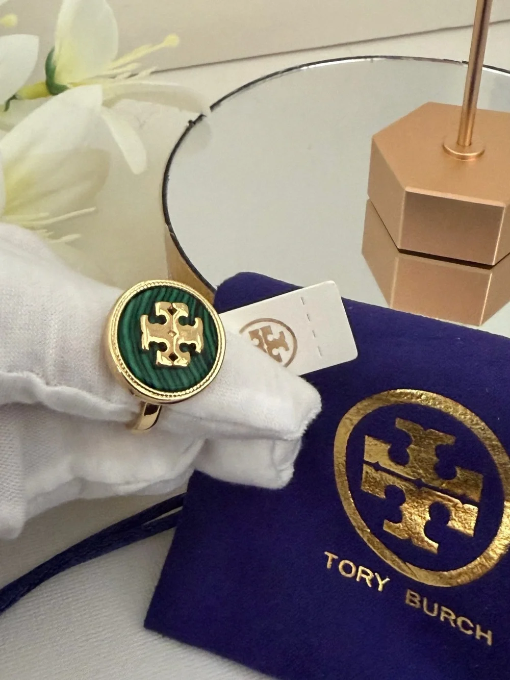 Tory Burch AUTHENTIC Gold-Tone Ring Malachite Semiprecious Stone Logo Sz 8